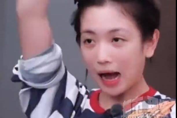 演员代露娃节目中控诉母亲引热议，黑泽曾爆料代露娃爱打麻将